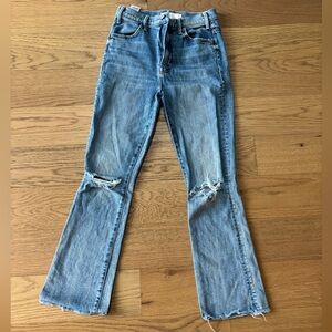 MOTHER Hustler Ankle Fray Light Blue Distressed Jeans
